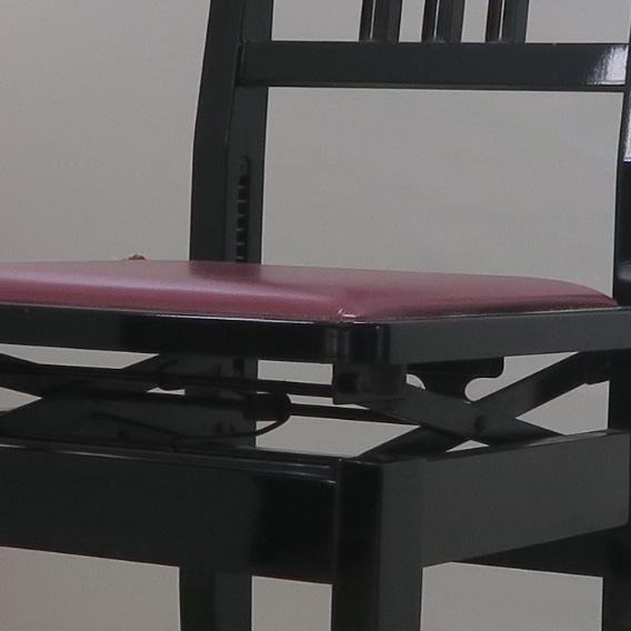 東京都豊島区S邸｜YAMAHA(ヤマハ)｜ピアノ用背付き椅子｜ソファ・椅子の張り替え・修理ならReChairへ
